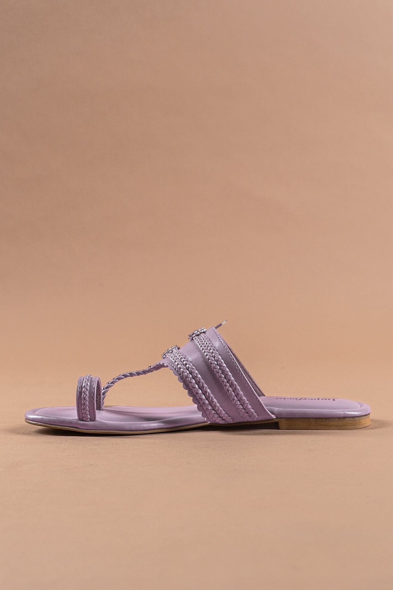 Lilac Kolhapuri Flats