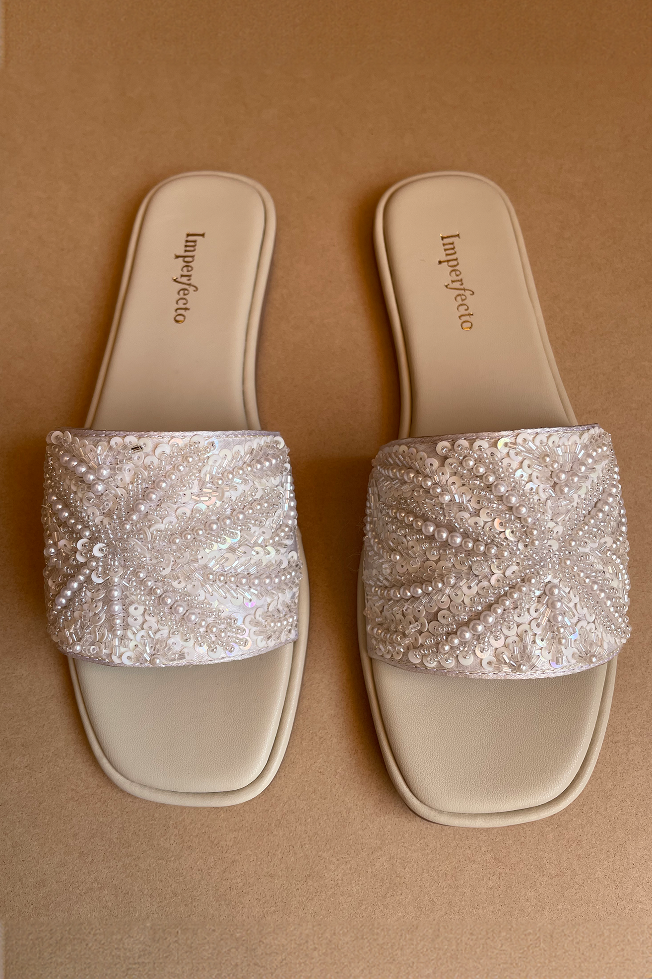 Ivory Dust Embroidery Sandals