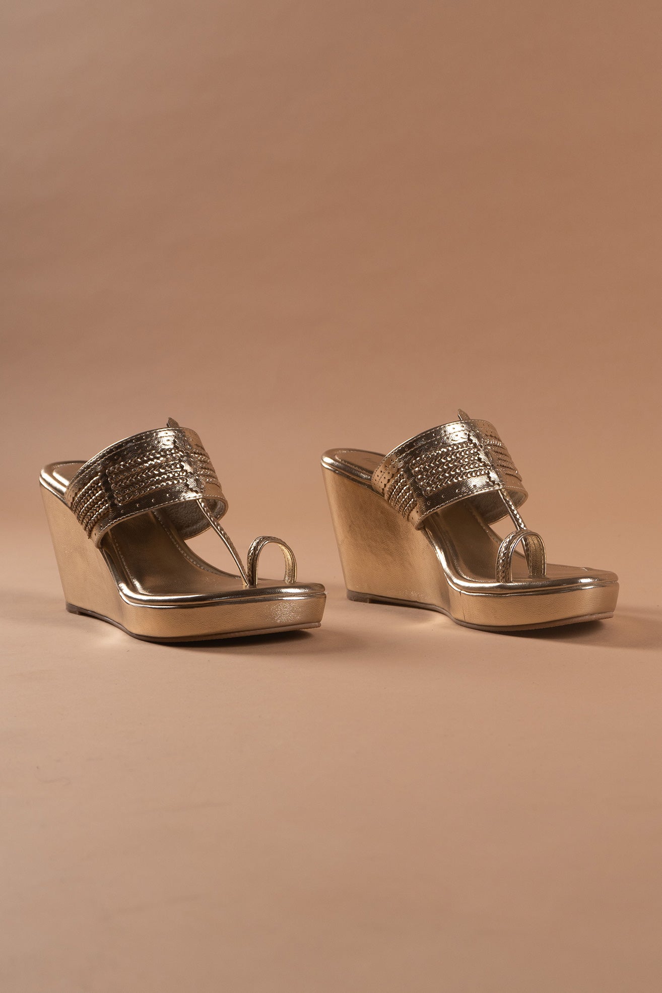 Champagne Gold Kolhapuri Wedge