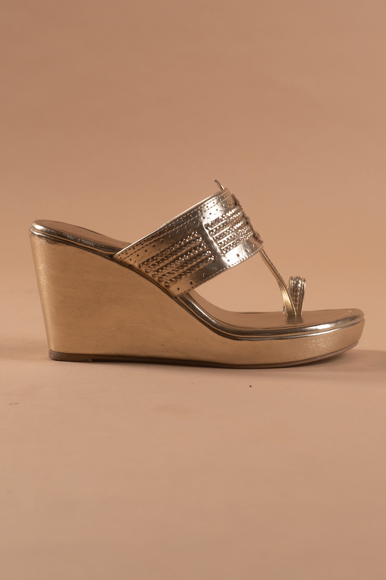 Champagne Gold Kolhapuri Wedge