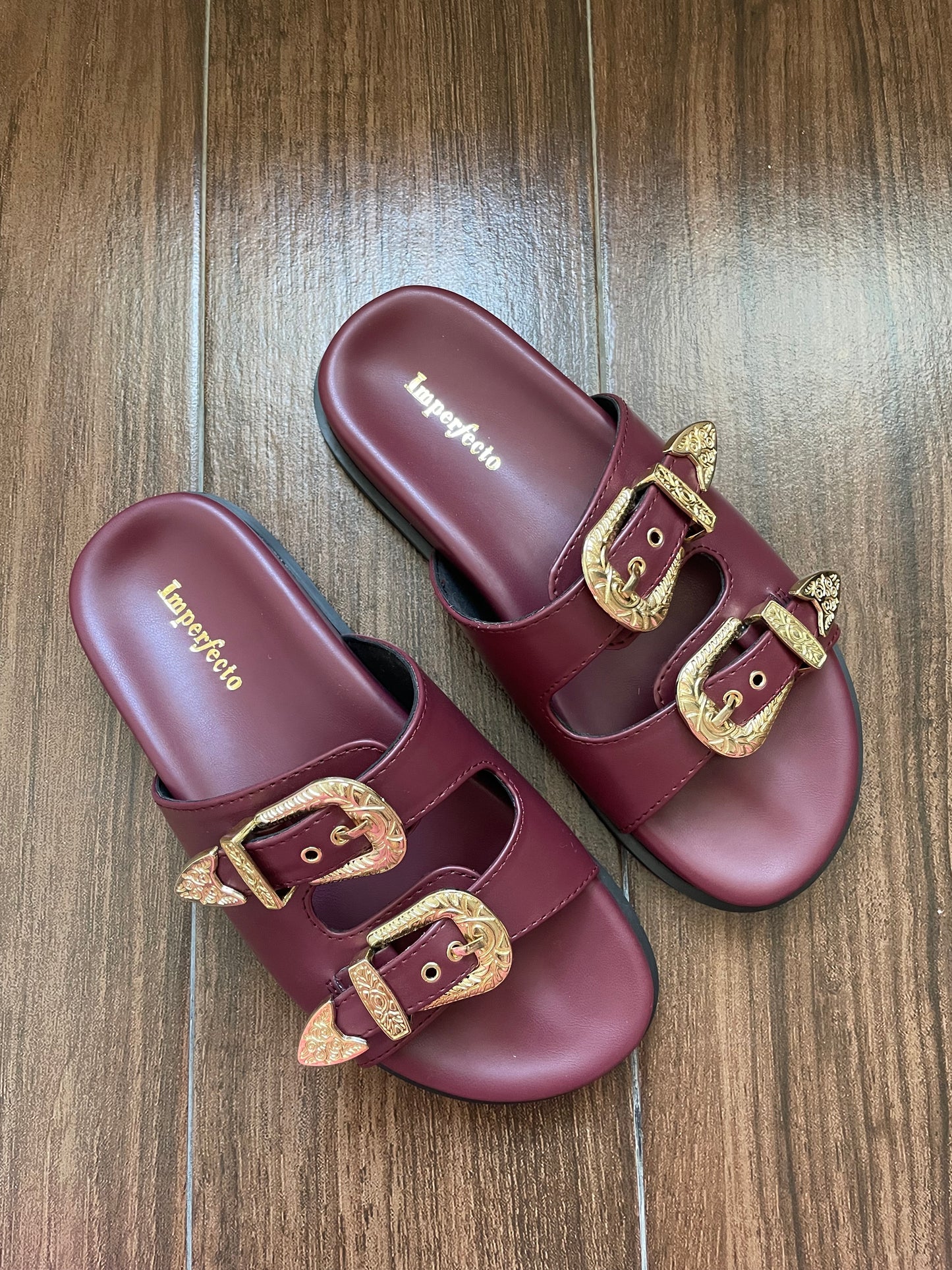 Swifty Sandals - Maroon Gold Buckle